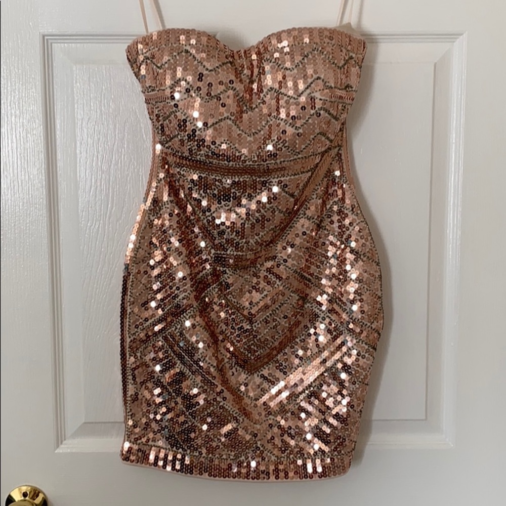 Sequenced mini dress, rose gold.